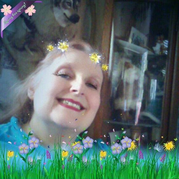 Meet your Posher, Debbie - Picture 1 of 1